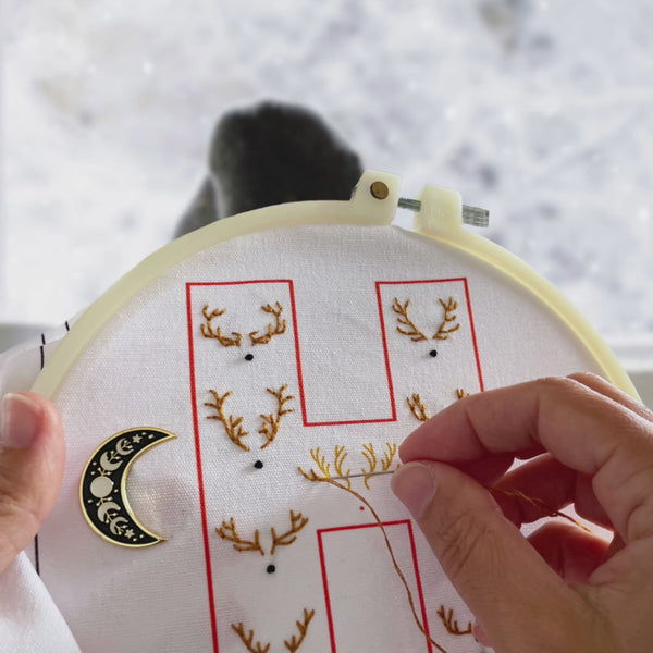 Load and play video in Gallery viewer, cozy hand stitching of reindeer for merry christmas embroidery bunting pattern
